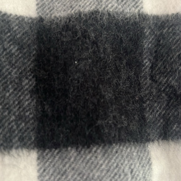 Burberry poncho wrap - Picture 4 of 9